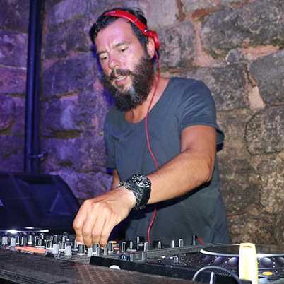 Dj Beegee