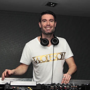 Dj Wolfson