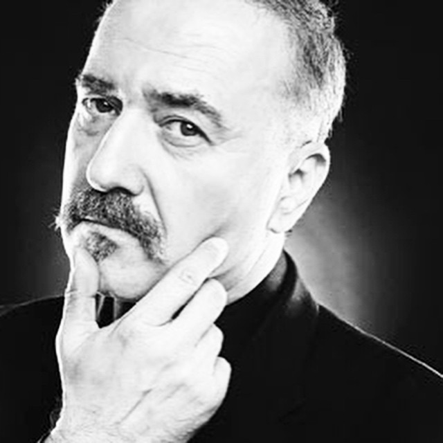Murathan MUNGAN